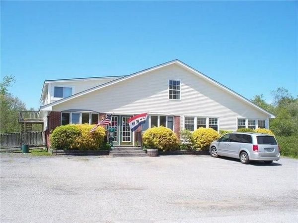 230 Searsport Avenue , Belfast, ME 04915