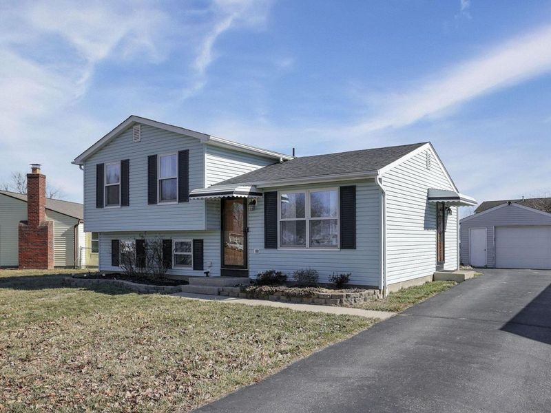 2528 Dwiton Court, Grove City, OH 43123 Photo 3