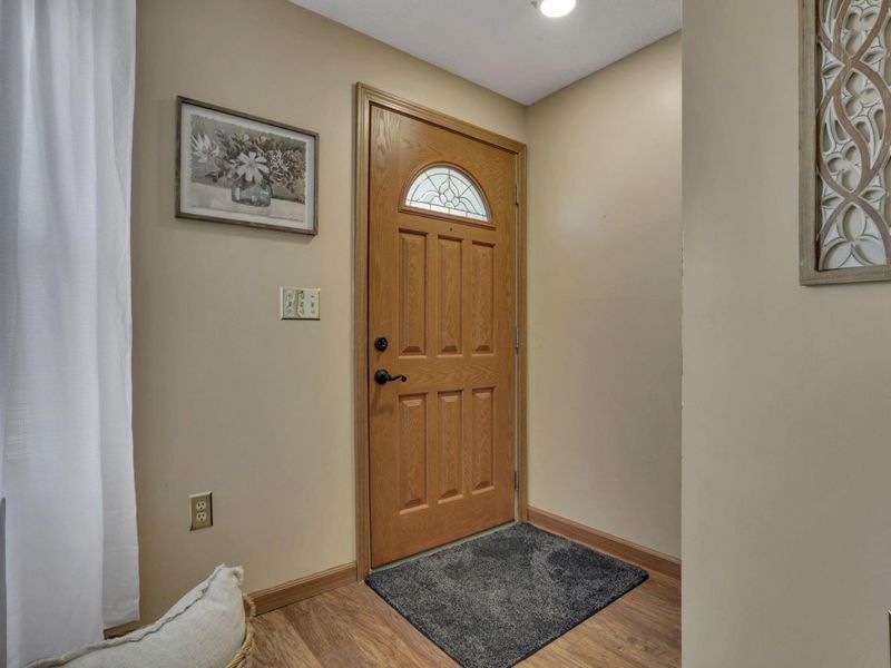 2528 Dwiton Court, Grove City, OH 43123 Photo 8