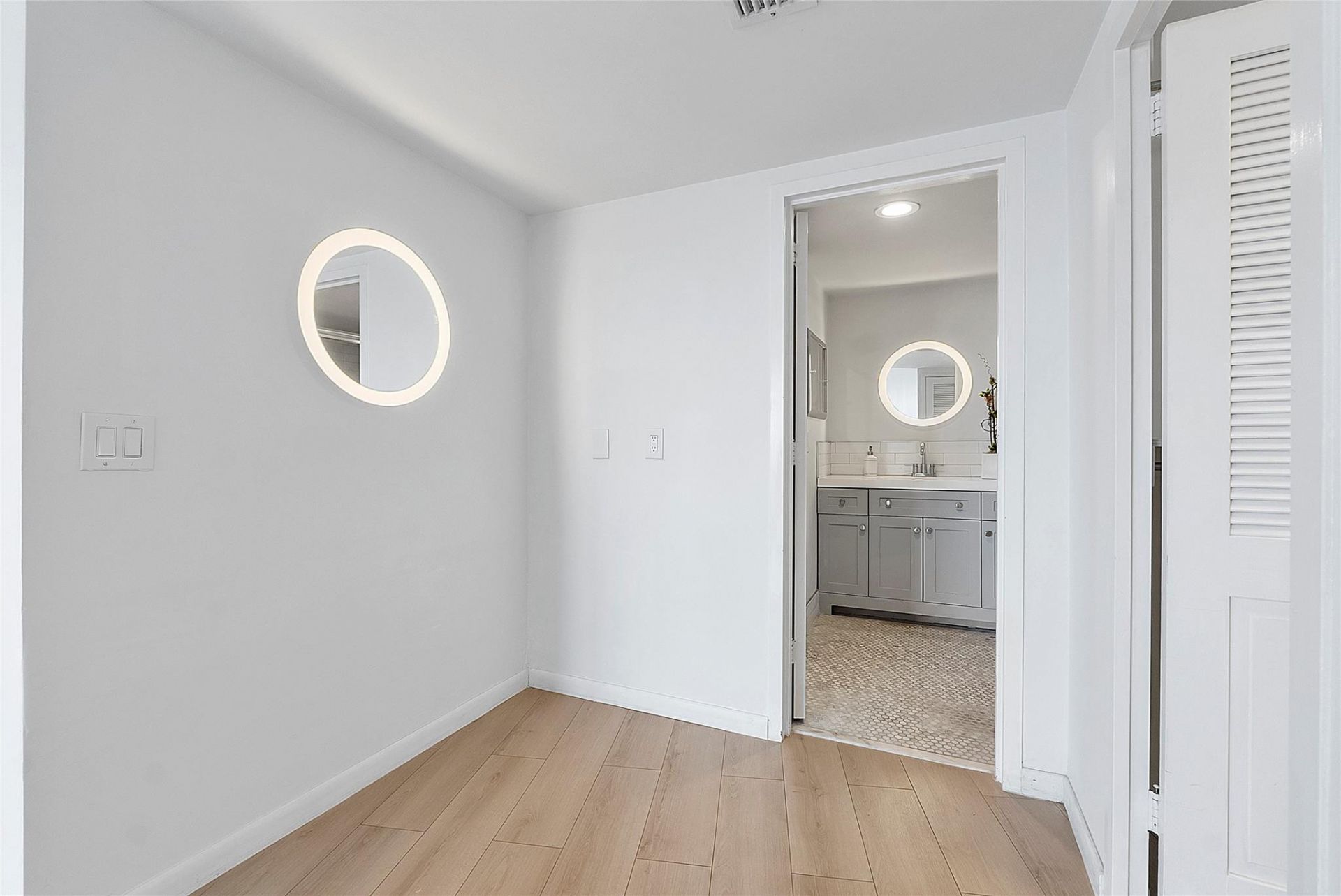 3000 Holiday Drive, Unit 1801, Fort Lauderdale, FL 33316 Photo