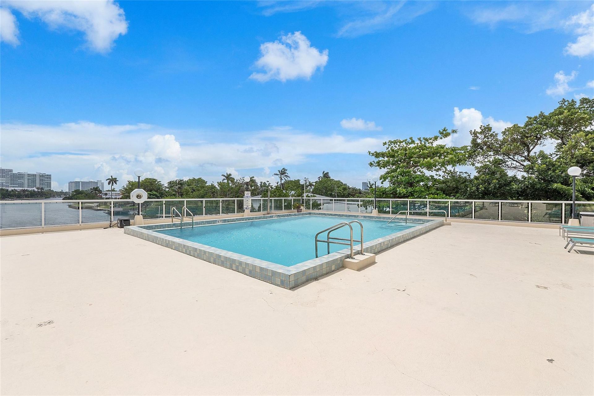 3000 Holiday Drive, Unit 1801, Fort Lauderdale, FL 33316 Photo