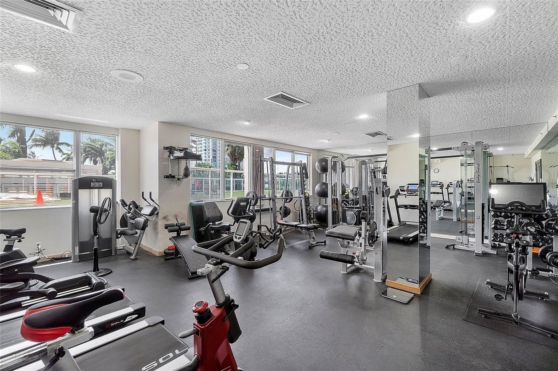 3000 Holiday Drive, Unit 1801, Fort Lauderdale, FL 33316 Photo