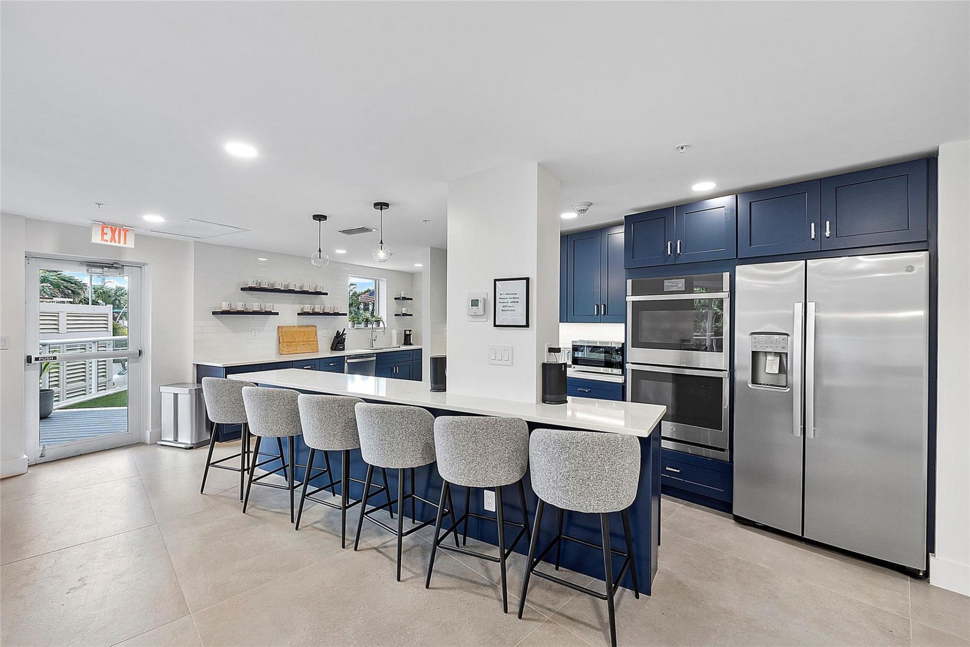 3000 Holiday Drive, Unit 1801, Fort Lauderdale, FL 33316 Photo