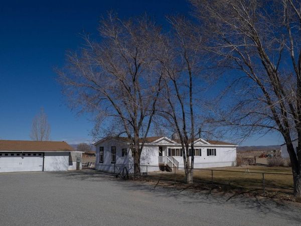 25 N Bybee Lane, Yerington, NV 89447