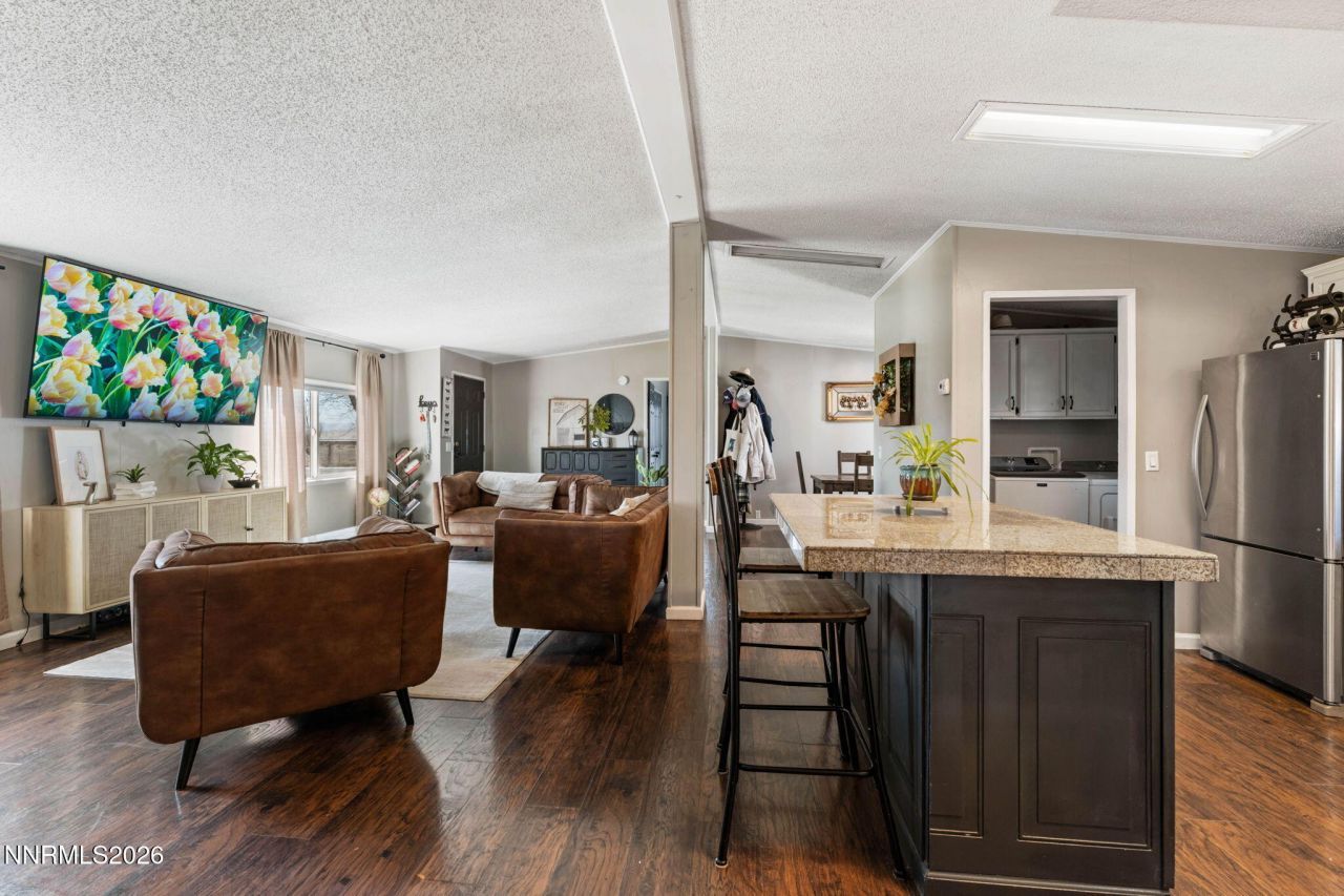 25 N Bybee Lane, Yerington, NV 89447 Photo