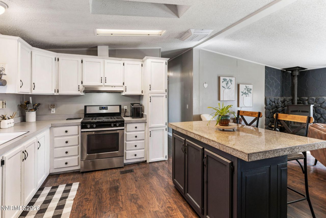 25 N Bybee Lane, Yerington, NV 89447 Photo