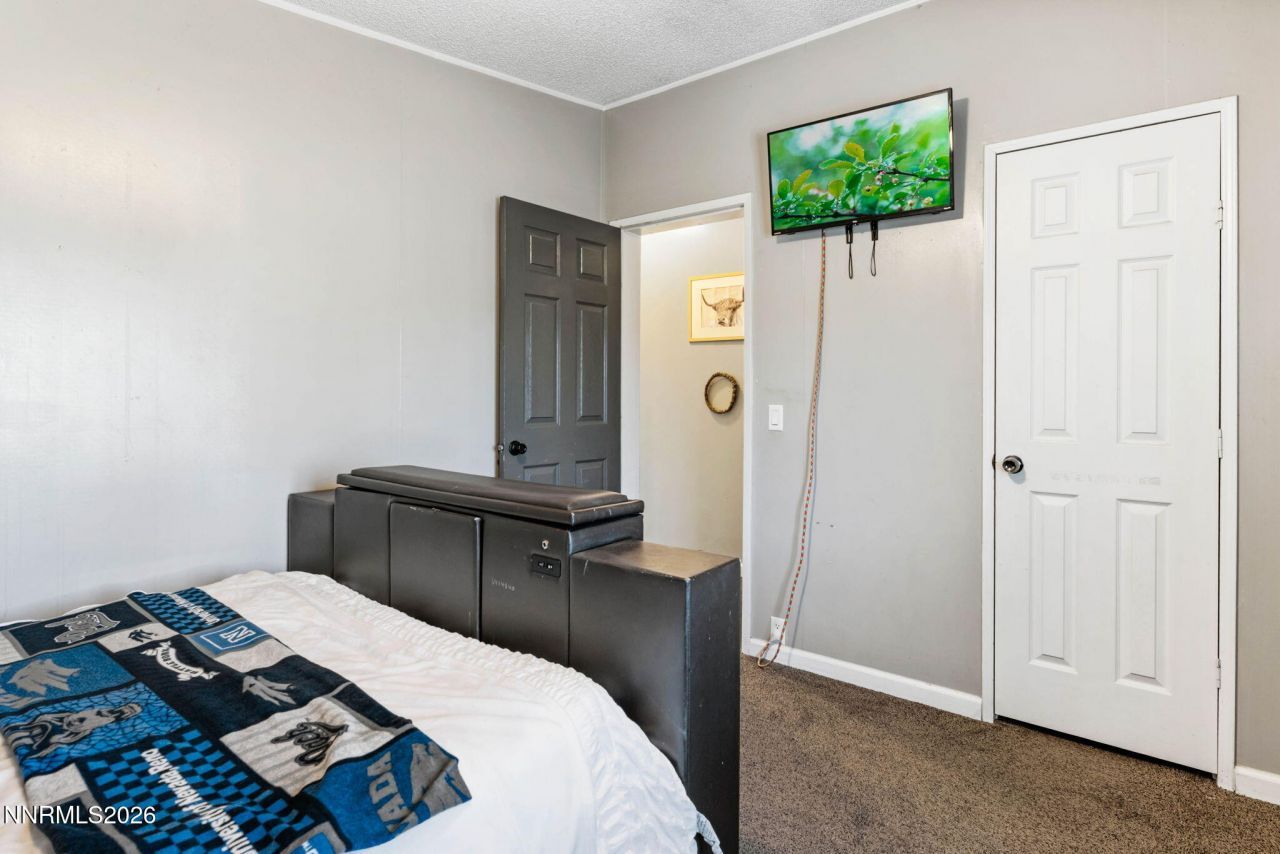 25 N Bybee Lane, Yerington, NV 89447 Photo