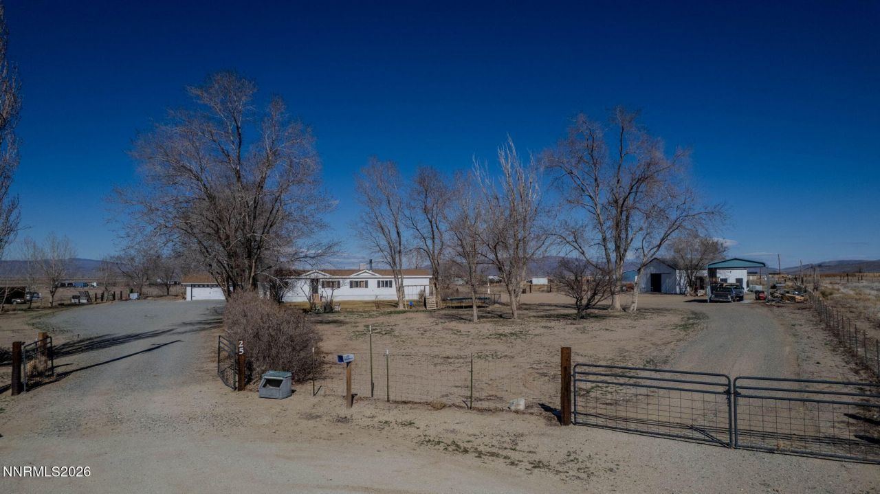 25 N Bybee Lane, Yerington, NV 89447 Photo