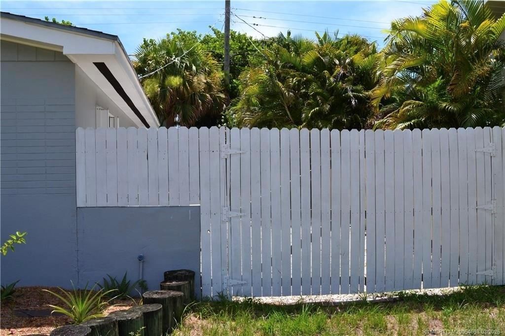 3489 NE Linda Drive, Jensen Beach, FL 34957 Photo