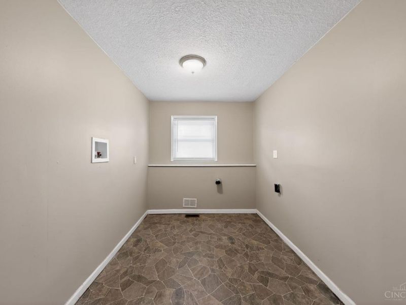 9636 Pippin Road, Colerain Township, OH 45231 Photo 23