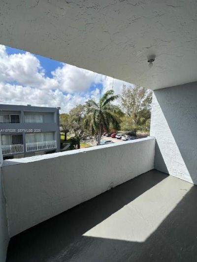 9373 Fontainebleau Blvd , Unit K217, Miami, FL 33172 Photo