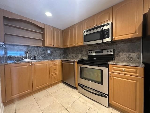 9373 Fontainebleau Blvd , Unit K217, Miami, FL 33172 Photo