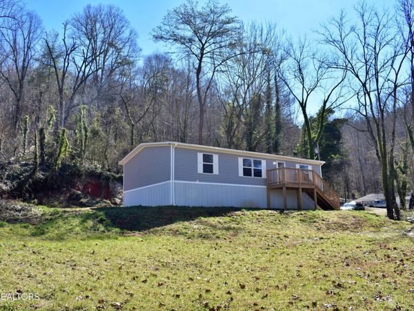 736 Mahoney Rd, Oliver Springs, TN 37840