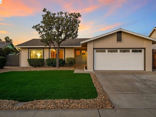 855 855 Hanover Street, Livermore, CA 94551