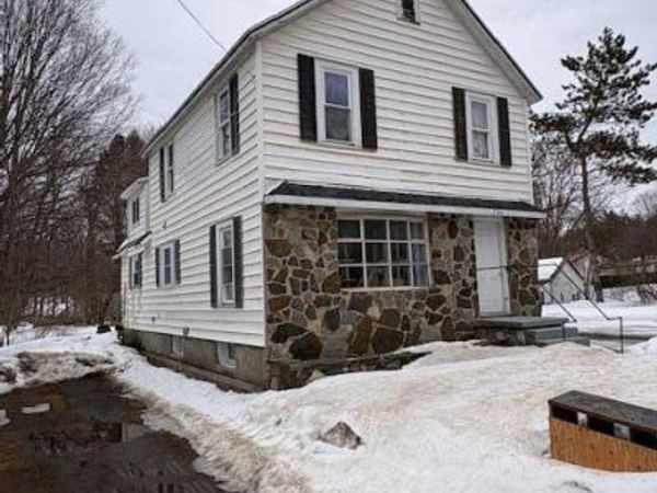 786 County Rt 24, Corinth, NY 12822