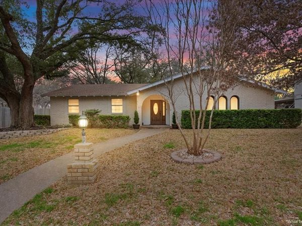 120 Wooded Crest Drive , Woodway, TX 76712