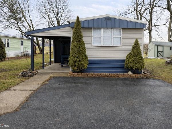 2 COUNTRY ACRES PARK, MYERSTOWN, PA 17067