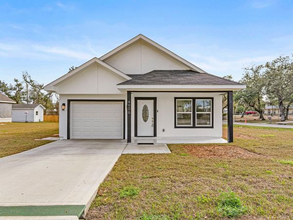 4906 E 2nd Street, Panama City, FL 32404