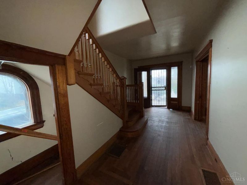 3339 Spokane Avenue, Cincinnati, OH 45207 Photo 2