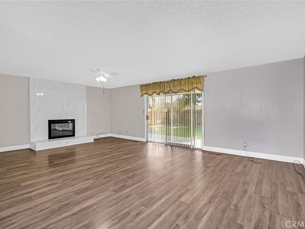 2265 E Herndon, Fresno, CA 93720