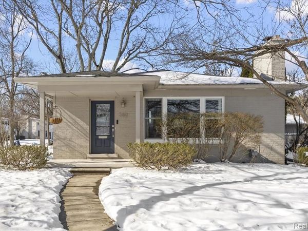 580 S Cranbrook Road, Bloomfield Hills, MI 48301