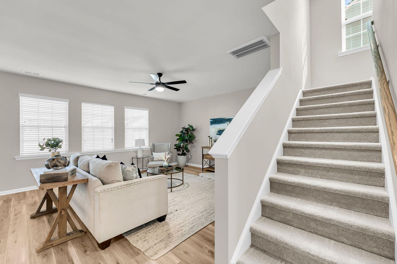 370 Bradley Bend Drive Photo 19