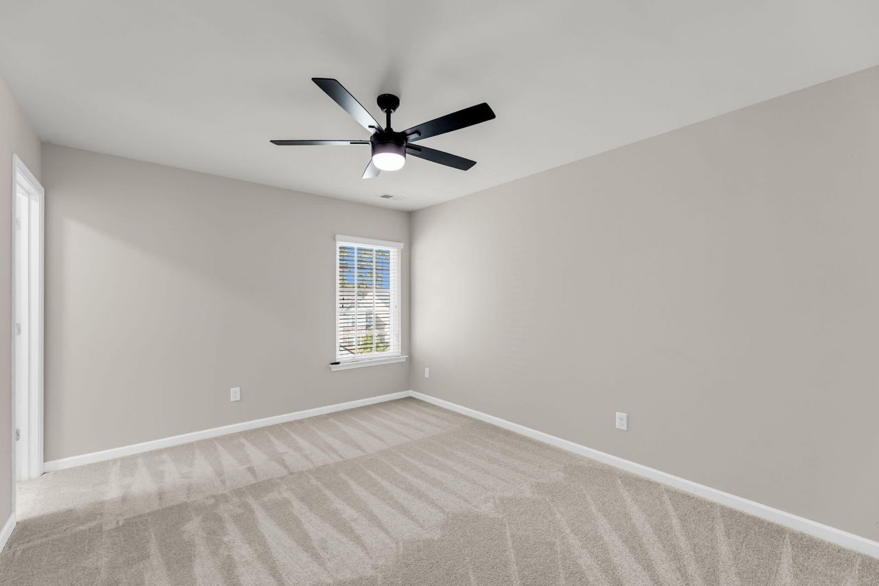 370 Bradley Bend Drive Photo 20