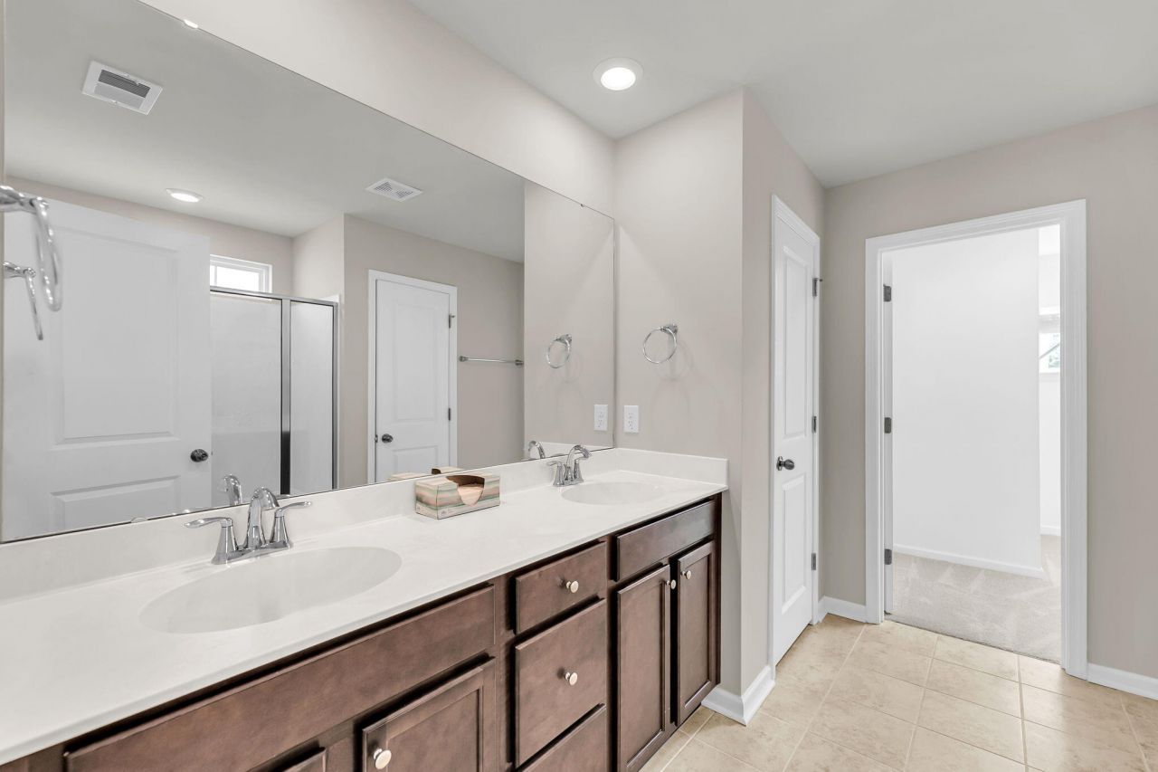 370 Bradley Bend Drive Photo 23