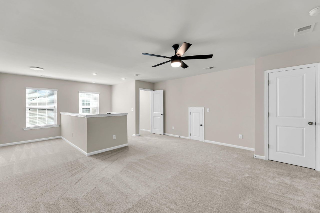 370 Bradley Bend Drive Photo 27