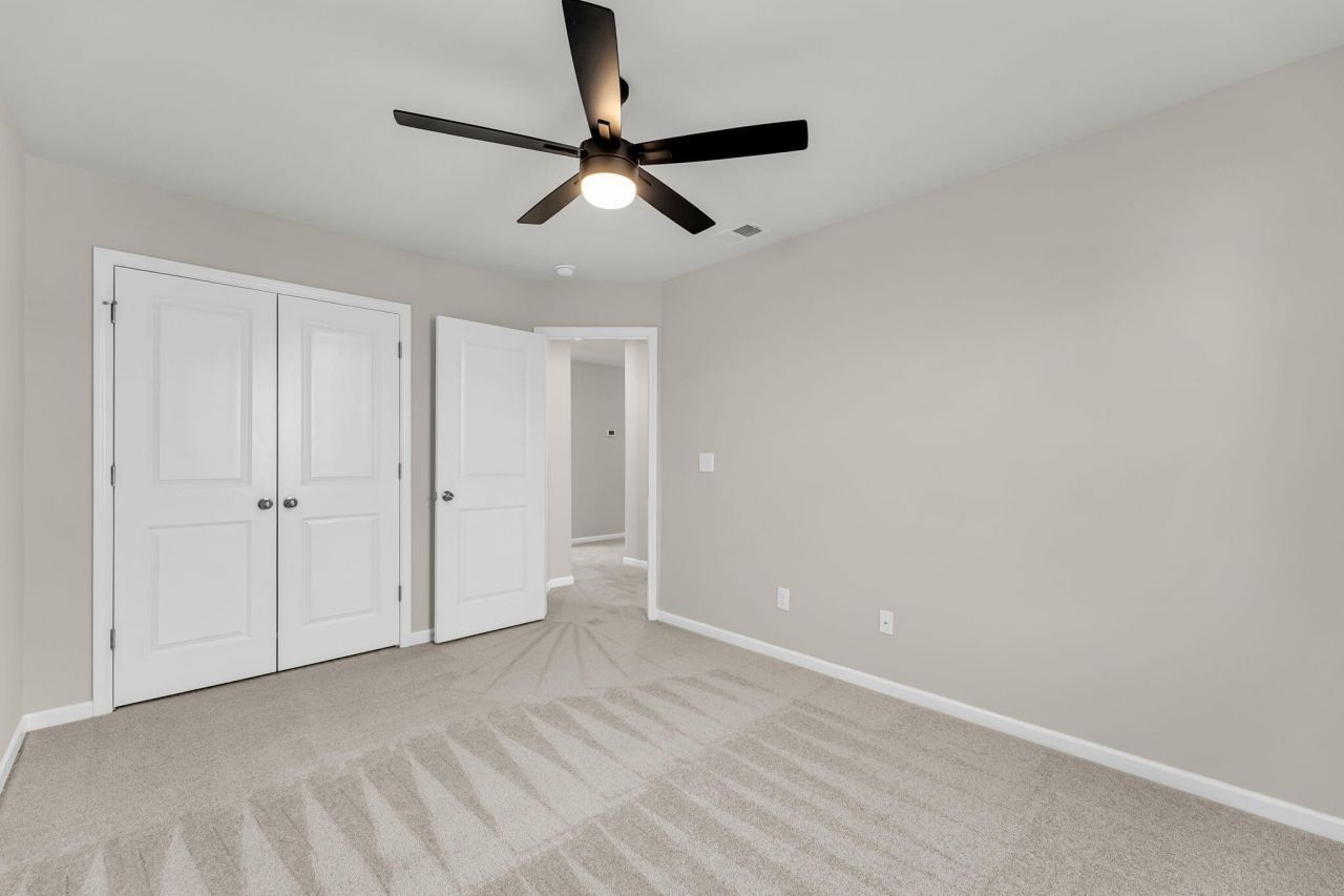 370 Bradley Bend Drive Photo 30