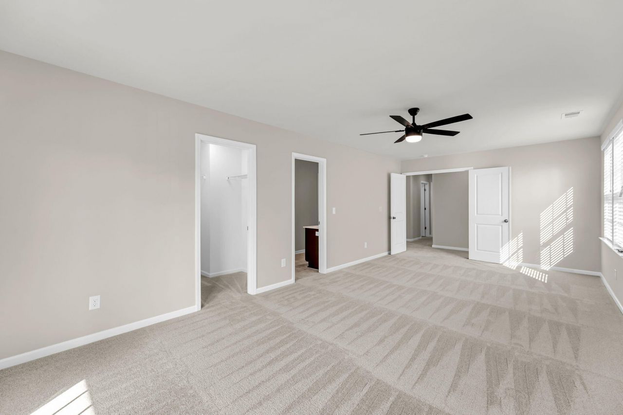 370 Bradley Bend Drive Photo 33