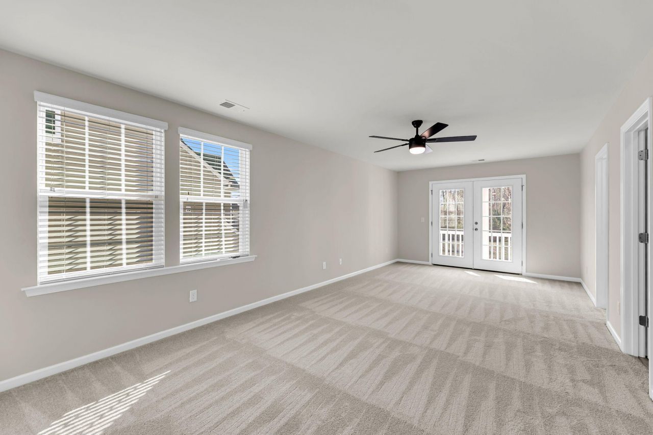 370 Bradley Bend Drive Photo 39