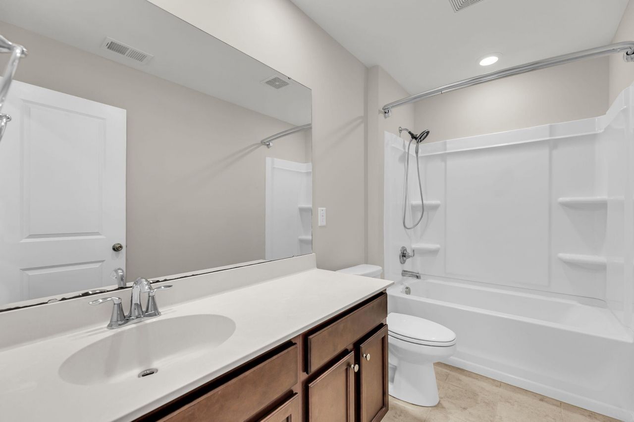 370 Bradley Bend Drive Photo 41