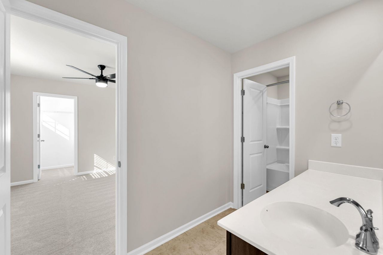 370 Bradley Bend Drive Photo 43