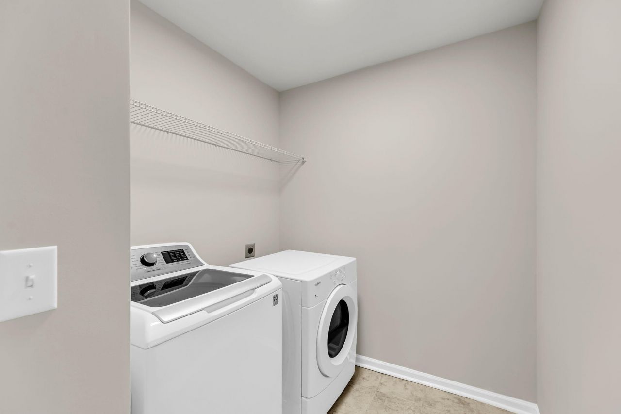 370 Bradley Bend Drive Photo 46