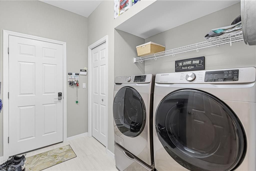 9262 Palm Island Cir , North Fort Myers, FL 33903 Photo