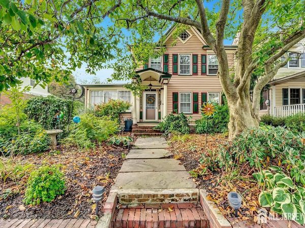 65 Green Street, Woodbridge, NJ 07095