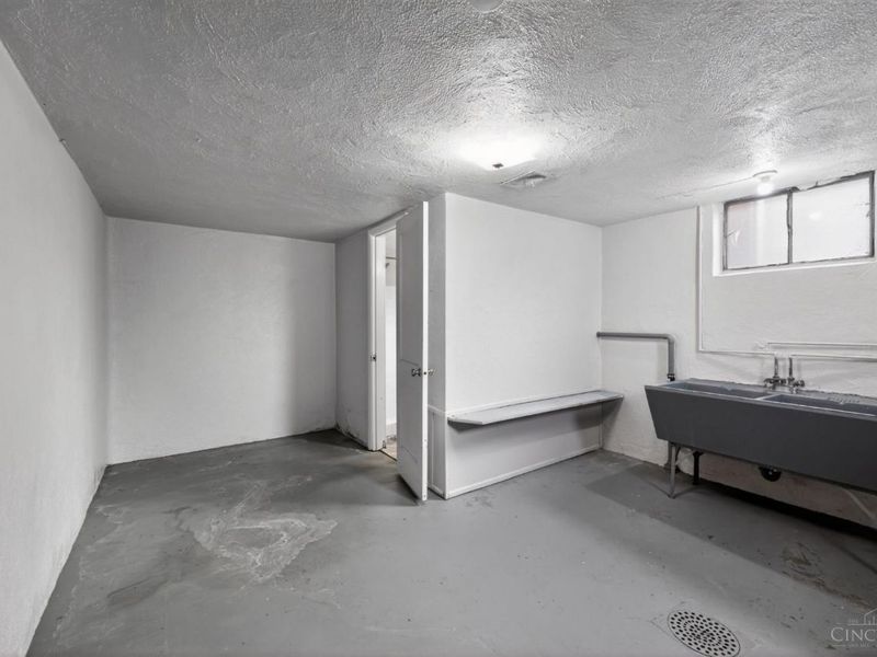 313 Pershing Avenue, Lockland, OH 45215 Photo 27