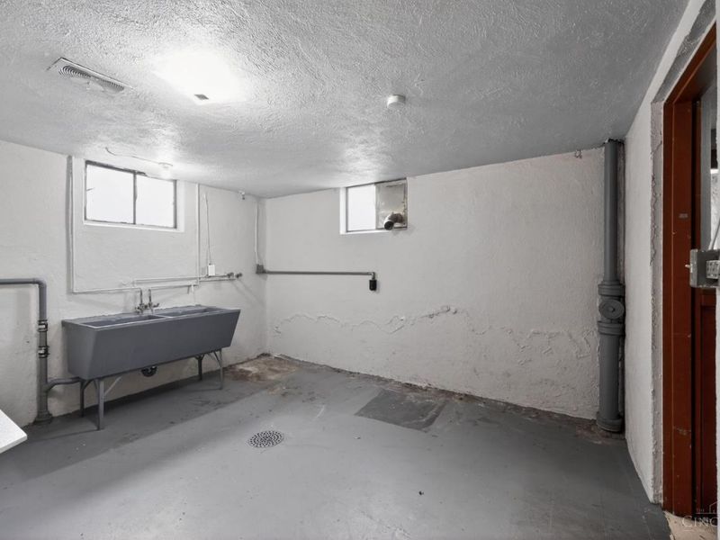 313 Pershing Avenue, Lockland, OH 45215 Photo 31