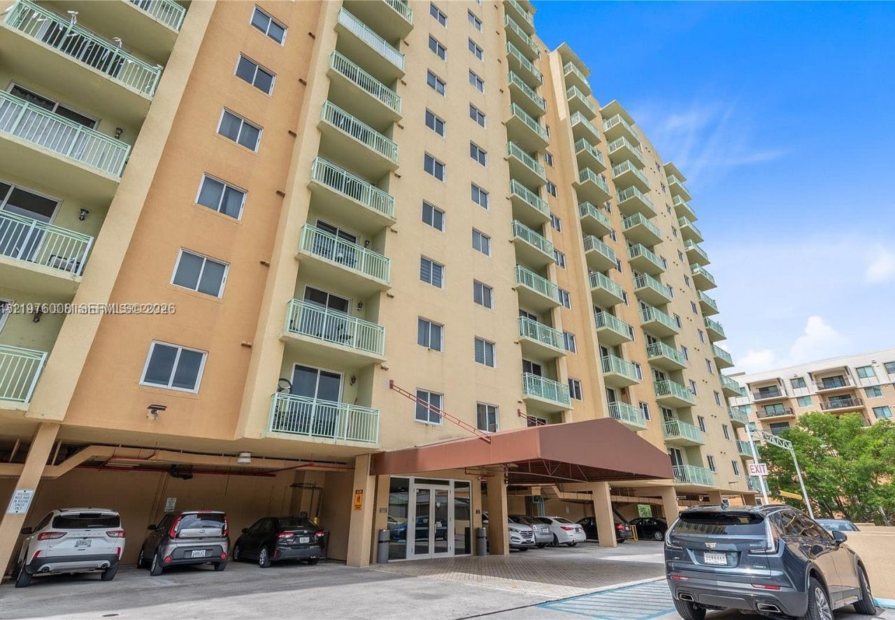 3500 Coral Way, Unit 606, Miami, FL 33145 Photo