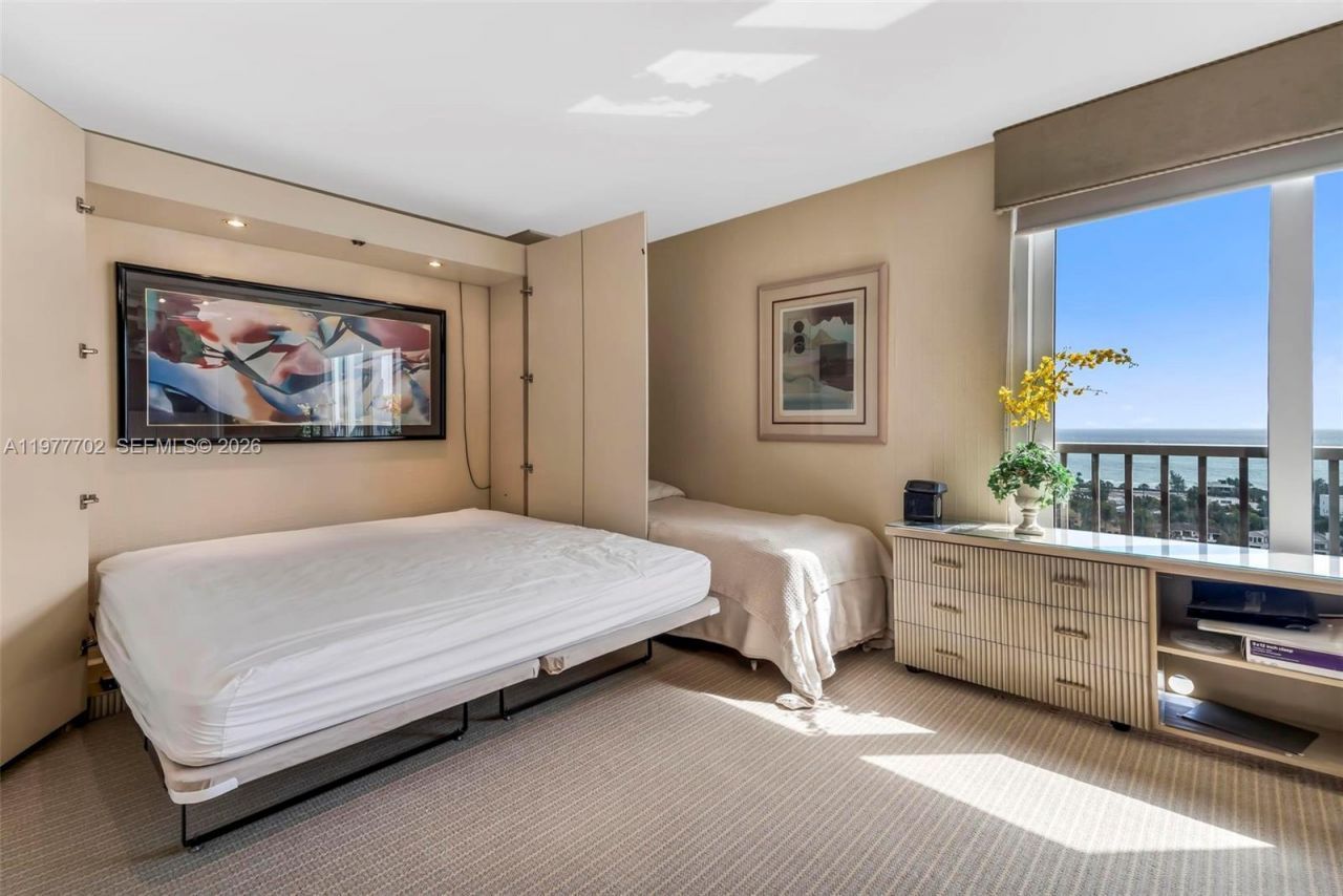 19707 Turnberry Way , Unit 22H, Aventura, FL 33180 Photo