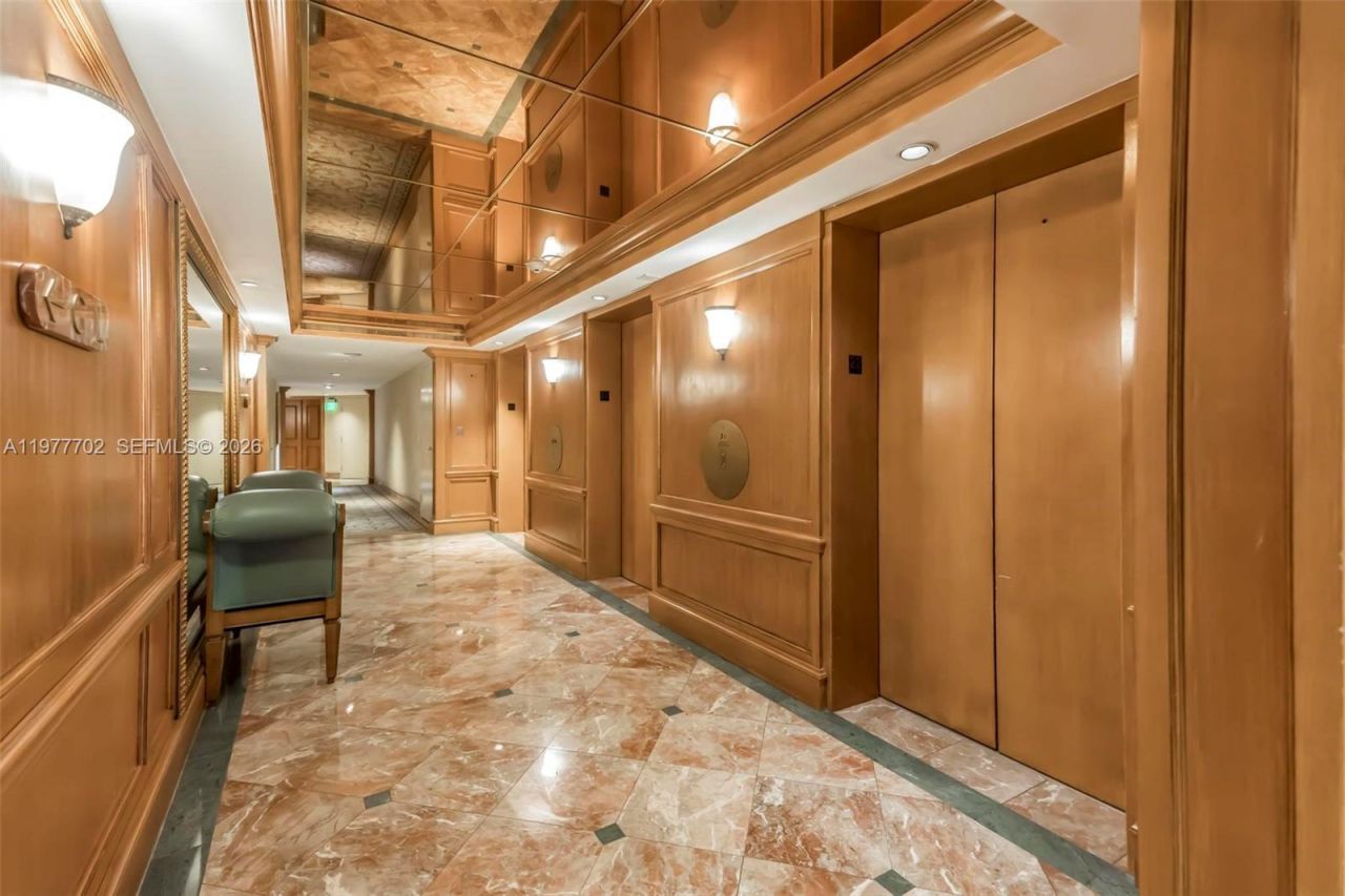 19707 Turnberry Way , Unit 22H, Aventura, FL 33180 Photo