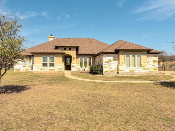 100 Noble Log GRV, Liberty Hill, TX 78642