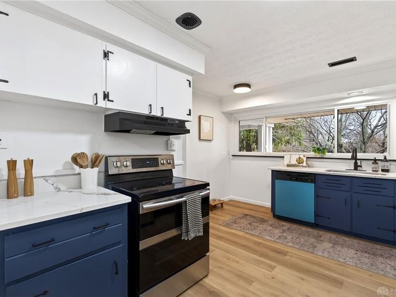 1697 Countryside Drive, Beavercreek, OH 45432 Photo 18