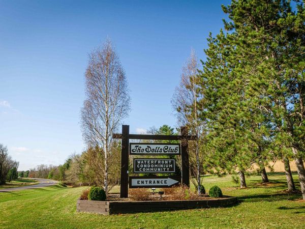 1 Cedar Trail, Unit 1, Wisconsin Dells, WI 53965