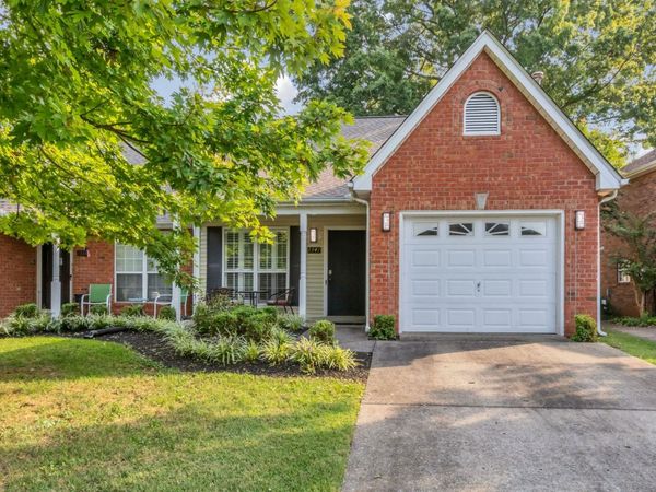 1341 Shearron Ct , Murfreesboro, TN 37130