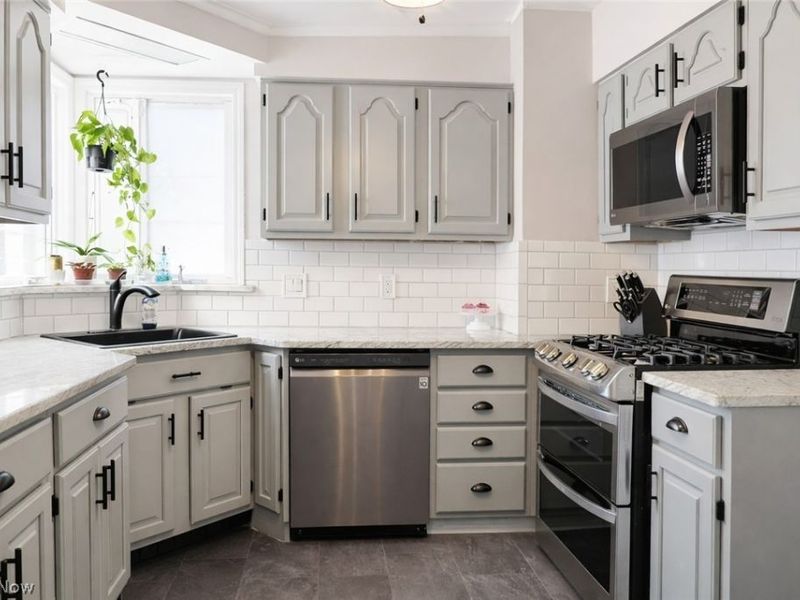 6808 Southington Drive, Parma, OH 44129 Photo 13