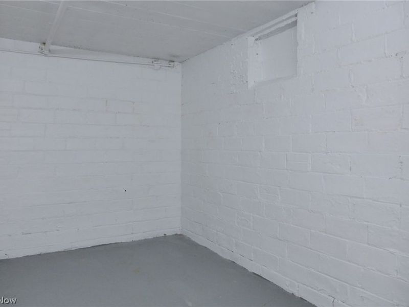 6808 Southington Drive, Parma, OH 44129 Photo 38