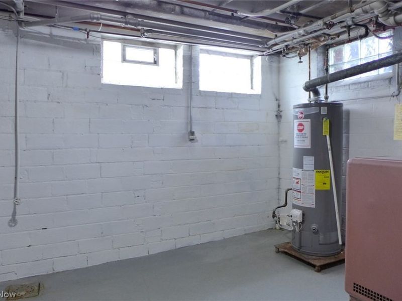 6808 Southington Drive, Parma, OH 44129 Photo 39