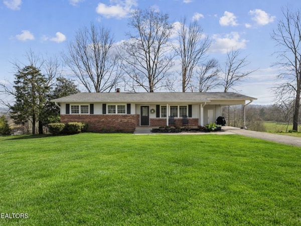 786 Swan Pond Circle Rd, Harriman, TN 37748